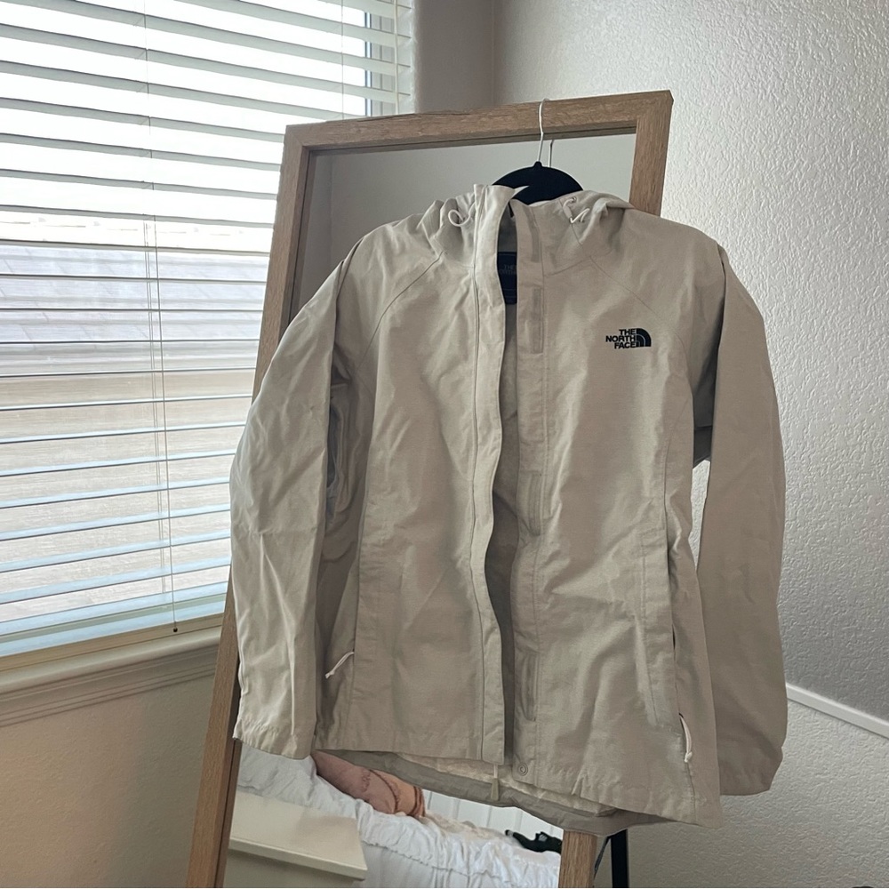 The North Face DryVent Waterproof Jacket - Picture 1 of 9